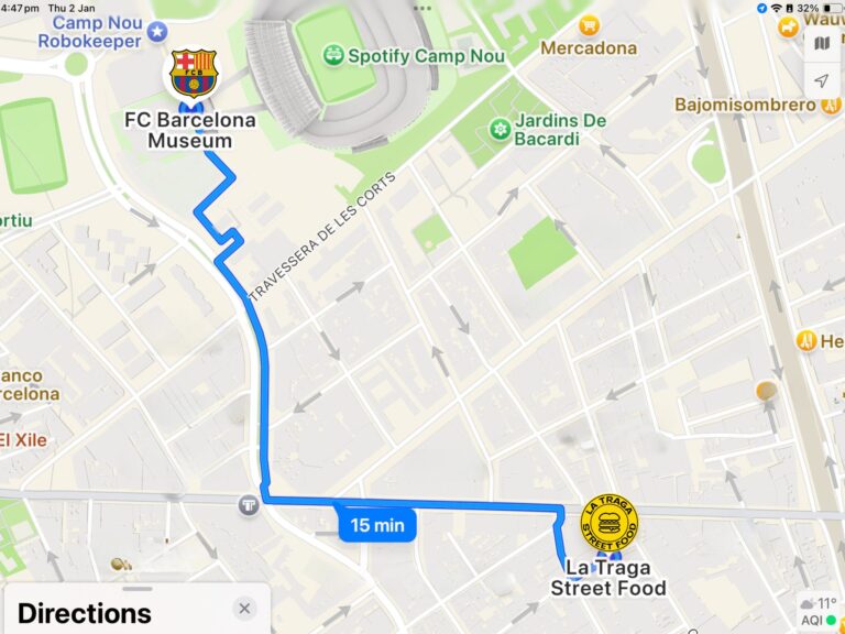 A map showing the distance between the barcelona football club museum and the restaurant La Traga street food